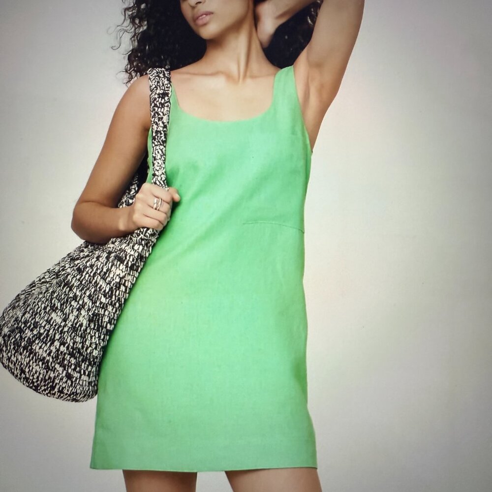 Linen Scoop-Neck Shift Dress